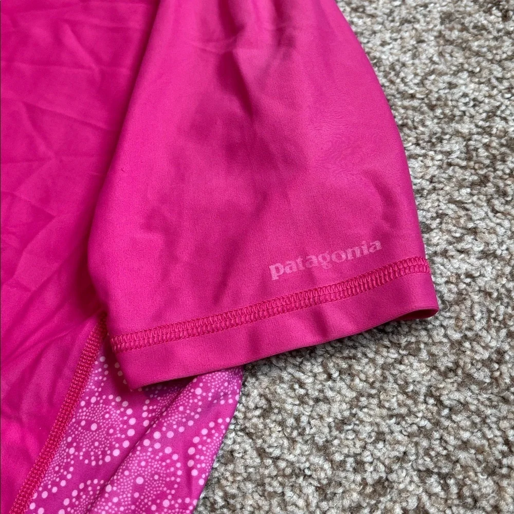 Patagonia Girls Pink Short Sleeve Rash-guard Top Size XL (14) | surf | beach |
